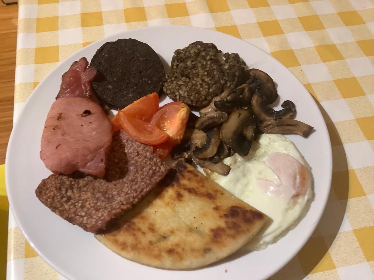 Nethermains House Kilwinning Экстерьер фото