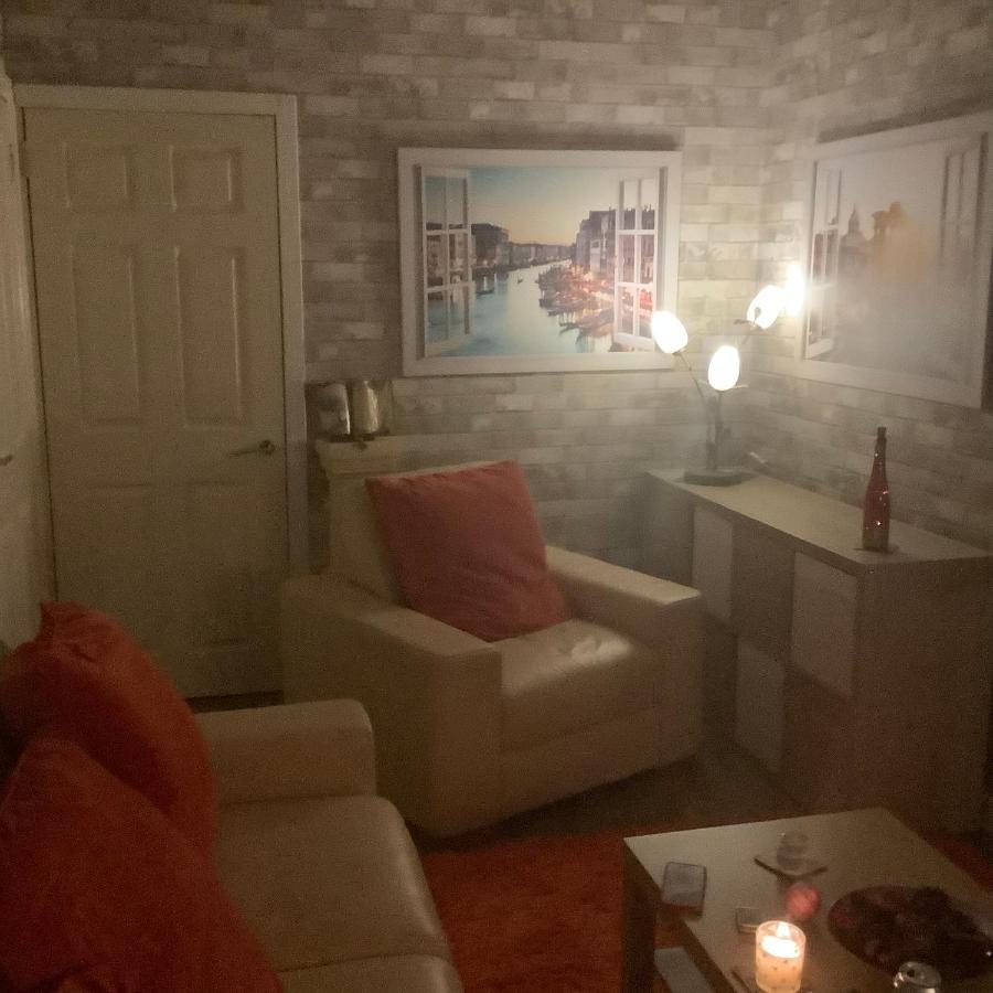 Nethermains House Kilwinning Экстерьер фото
